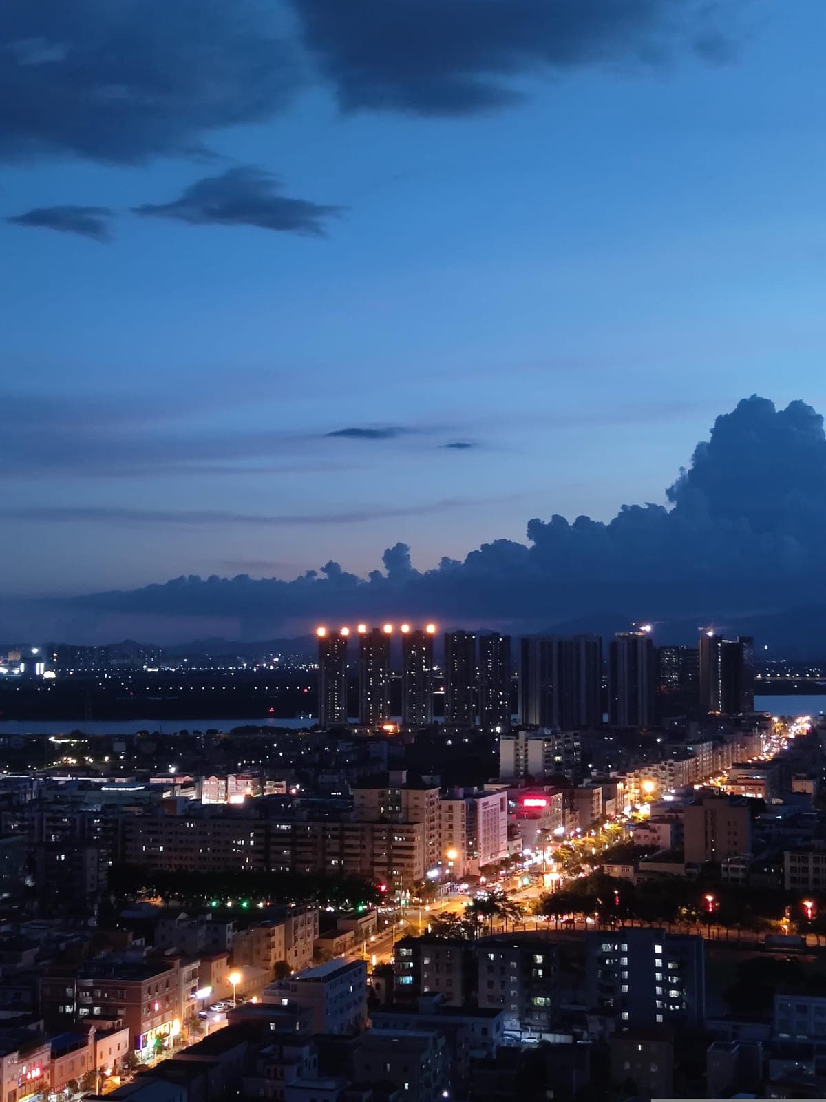 Фошань